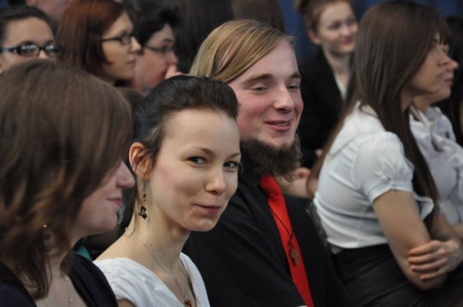 Zakończenia roku szkolnego ostrołęckich maturzystów [27.IV.2012] - zdjęcie #29 - eOstroleka.pl