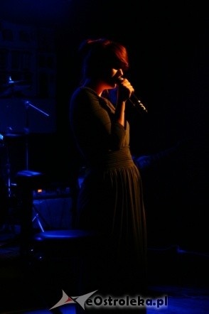 Śpij moje miasto - Koncert Izabelii Perczyńskiej w klubie Oczko [27.IV.2012] - zdjęcie #7 - eOstroleka.pl