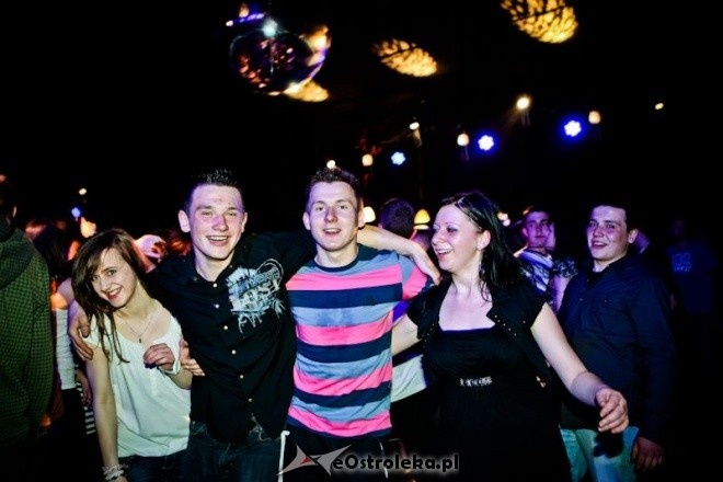 Sobotnia impreza w klubie X-Sensation w Myszyńcu [28.04.2012] - zdjęcie #7 - eOstroleka.pl