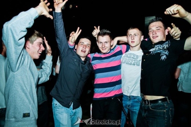 Sobotnia impreza w klubie X-Sensation w Myszyńcu [28.04.2012] - zdjęcie #28 - eOstroleka.pl