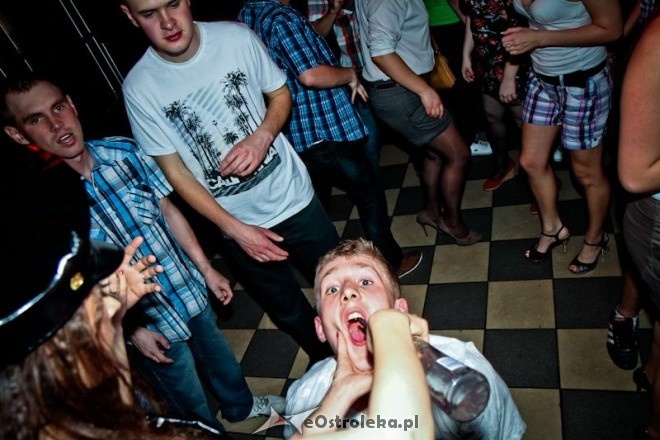 Sobotnia impreza w klubie X-Sensation w Myszyńcu [28.04.2012] - zdjęcie #20 - eOstroleka.pl