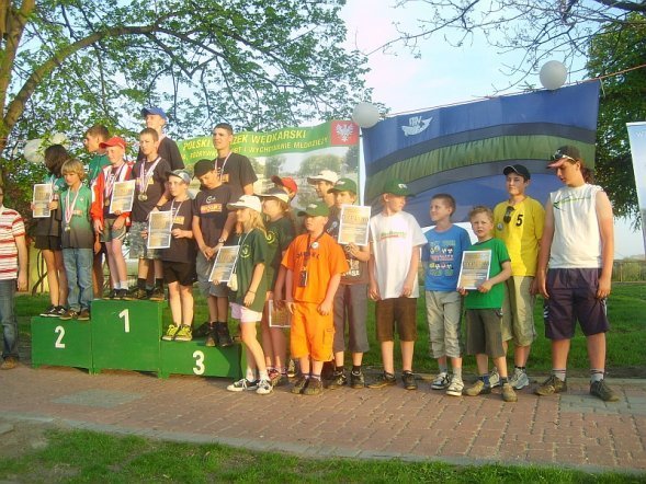 Leszcze na olimpiadzie wędkarskiej [28-29.04.2012] - zdjęcie #2 - eOstroleka.pl