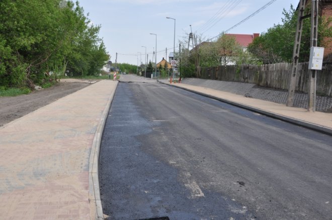 Inwestycje drogowe 2012: Ulica Łęczysk [9.V.2012] - zdjęcie #14 - eOstroleka.pl