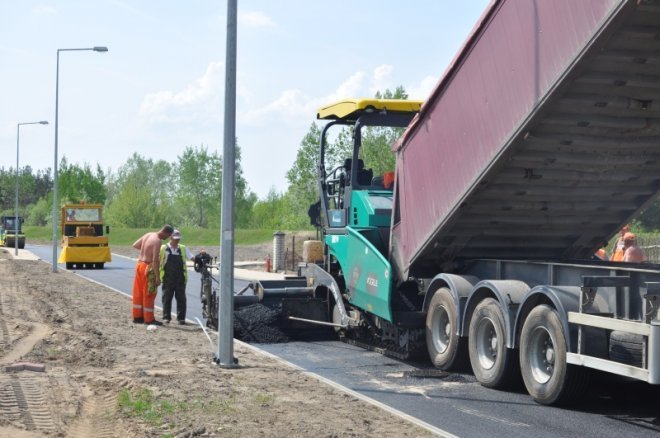 Inwestycje drogowe 2012: Ulica Łęczysk [9.V.2012] - zdjęcie #7 - eOstroleka.pl