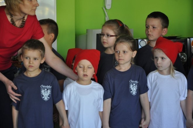 Przedszkole nr 9 ma swój plac zabaw [10.05.2012] - zdjęcie #6 - eOstroleka.pl
