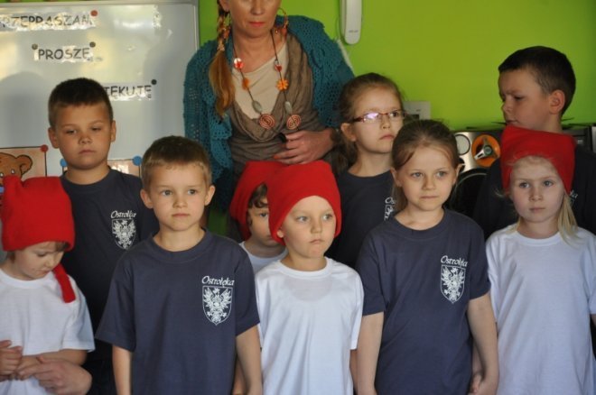 Przedszkole nr 9 ma swój plac zabaw [10.05.2012] - zdjęcie #9 - eOstroleka.pl