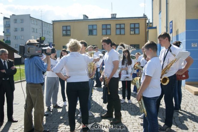 Różan: Protest w obronie zwolnionego dyrektora GOUK [14.05.2012] - zdjęcie #11 - eOstroleka.pl