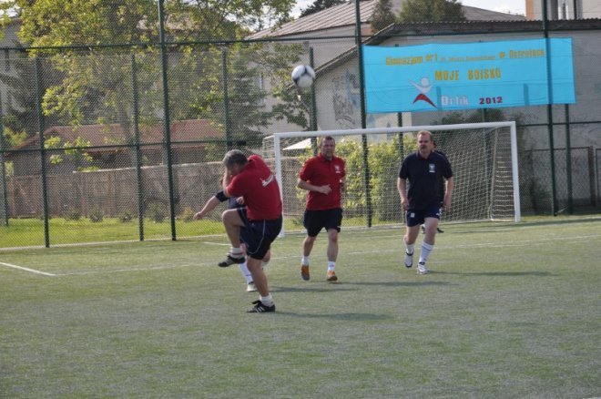 Orlik przy Gimnazjum nr 1 oficjalnie otwarty [14.V.2012] - zdjęcie #8 - eOstroleka.pl