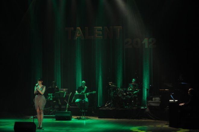 Joanna Bernatowicz zdobyła tytuł  Talentu 2012 [16.V.2012] - zdjęcie #65 - eOstroleka.pl