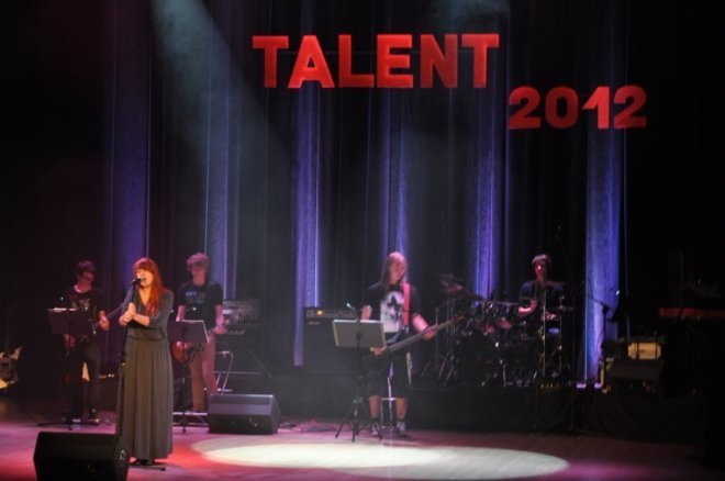 Joanna Bernatowicz zdobyła tytuł  Talentu 2012 [16.V.2012] - zdjęcie #28 - eOstroleka.pl