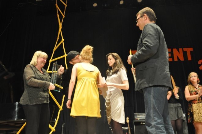 Joanna Bernatowicz zdobyła tytuł  Talentu 2012 [16.V.2012] - zdjęcie #19 - eOstroleka.pl