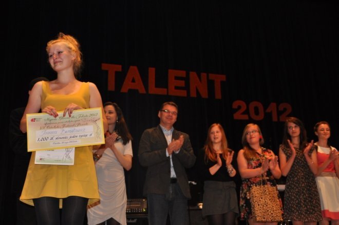 Joanna Bernatowicz zdobyła tytuł  Talentu 2012 [16.V.2012] - zdjęcie #15 - eOstroleka.pl