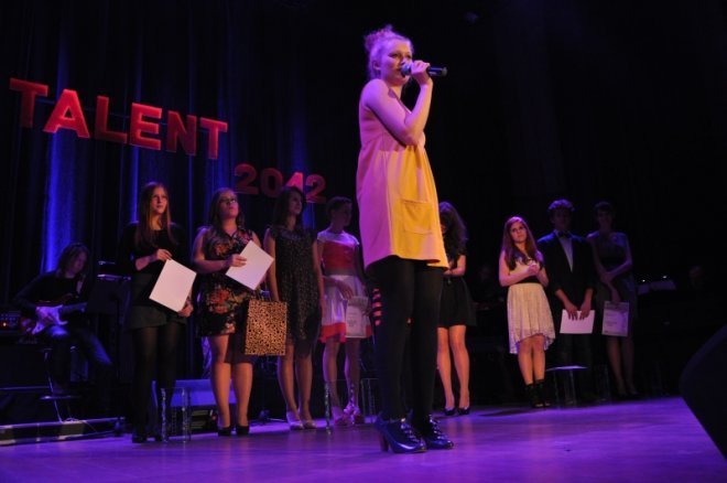 Joanna Bernatowicz zdobyła tytuł  Talentu 2012 [16.V.2012] - zdjęcie #1 - eOstroleka.pl