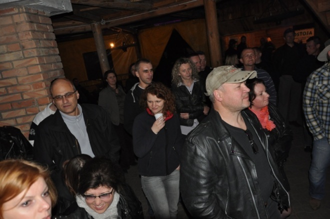 Oddział Zamknięty wystąpił w karczmie Ostroja [18.V.2012] - zdjęcie #32 - eOstroleka.pl