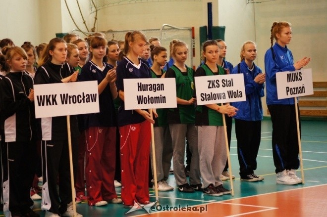 Otwarcie Koszykarskich Mistrzostw Polski Kadetek [19.05.2012] - zdjęcie #16 - eOstroleka.pl
