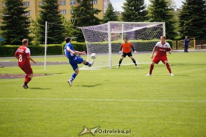 III Liga: Narew Ostrołęka - Zawisza Rzgów 0:1 [19.05.2012] - zdjęcie #14 - eOstroleka.pl