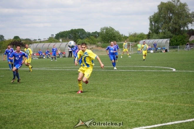 Liga Okręgowa: Korona HiD Ostrołęka - KS Pniewo 2:2 [19.05.2012]	 - zdjęcie #31 - eOstroleka.pl