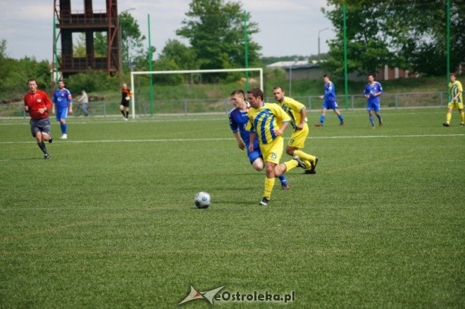Liga Okręgowa: Korona HiD Ostrołęka - KS Pniewo 2:2 [19.05.2012]	 - zdjęcie #29 - eOstroleka.pl