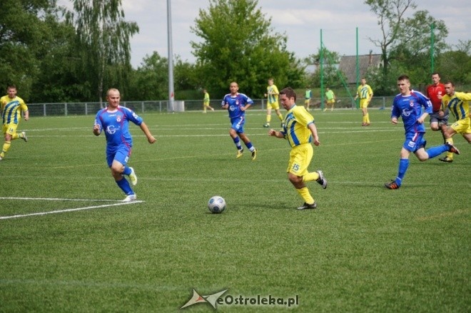 Liga Okręgowa: Korona HiD Ostrołęka - KS Pniewo 2:2 [19.05.2012]	 - zdjęcie #28 - eOstroleka.pl