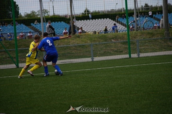 Liga Okręgowa: Korona HiD Ostrołęka - KS Pniewo 2:2 [19.05.2012]	 - zdjęcie #19 - eOstroleka.pl