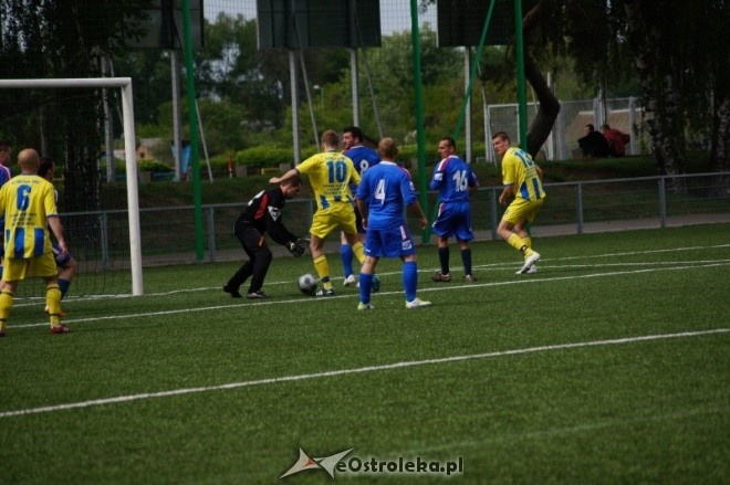 Liga Okręgowa: Korona HiD Ostrołęka - KS Pniewo 2:2 [19.05.2012]	 - zdjęcie #16 - eOstroleka.pl