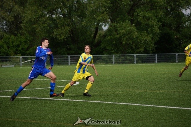 Liga Okręgowa: Korona HiD Ostrołęka - KS Pniewo 2:2 [19.05.2012]	 - zdjęcie #14 - eOstroleka.pl