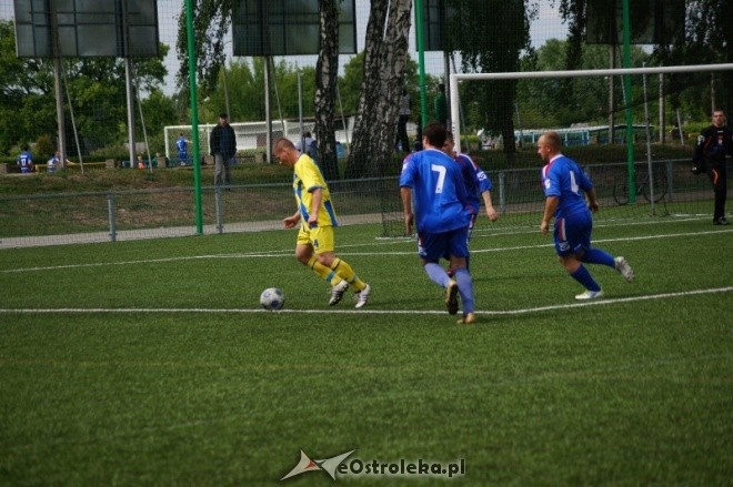 Liga Okręgowa: Korona HiD Ostrołęka - KS Pniewo 2:2 [19.05.2012]	 - zdjęcie #12 - eOstroleka.pl