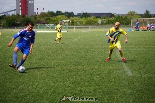 Liga Okręgowa: Korona HiD Ostrołęka - KS Pniewo 2:2 [19.05.2012]	 - zdjęcie #4 - eOstroleka.pl