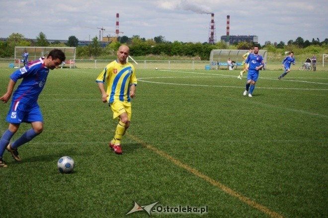 Liga Okręgowa: Korona HiD Ostrołęka - KS Pniewo 2:2 [19.05.2012]	 - zdjęcie #3 - eOstroleka.pl