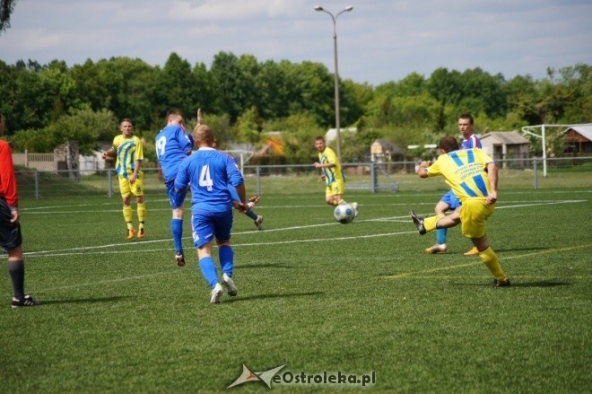 Liga Okręgowa: Korona HiD Ostrołęka - KS Pniewo 2:2 [19.05.2012]	 - zdjęcie #1 - eOstroleka.pl