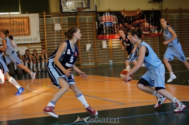 MP Kobiet U-16: Unia Basket Ostrołęka - Huragan Wołomin 52:81 [19.05.2012] - zdjęcie #14 - eOstroleka.pl