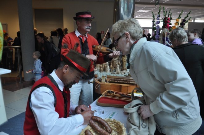 Gala finałowa konkursu Czas na Kurpie - Kupuj lokalne produkty [19.V.2012] - zdjęcie #47 - eOstroleka.pl