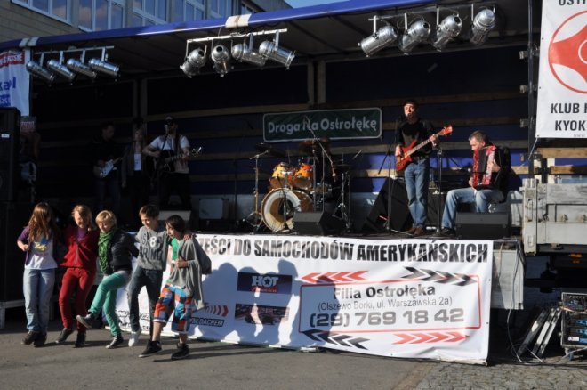Zlot samochodów amerykańskich w Ostrołęce rozpoczęty [19.V.2012] - zdjęcie #15 - eOstroleka.pl