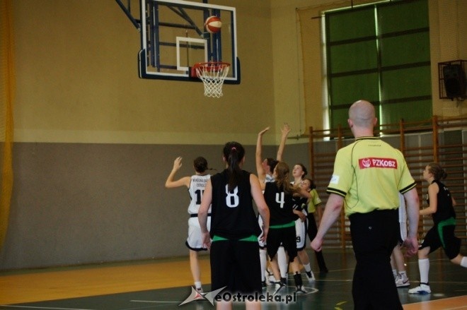 MP Kobiet U-16: MUKS Unia Basket Ostrołęka - ZKS Stal Stalowa Wola [21.05.2012] - zdjęcie #1 - eOstroleka.pl
