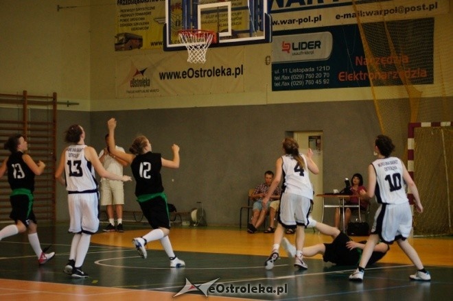 MP Kobiet U-16: MUKS Unia Basket Ostrołęka - ZKS Stal Stalowa Wola [21.05.2012] - zdjęcie #6 - eOstroleka.pl