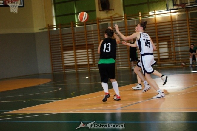 MP Kobiet U-16: MUKS Unia Basket Ostrołęka - ZKS Stal Stalowa Wola [21.05.2012] - zdjęcie #12 - eOstroleka.pl