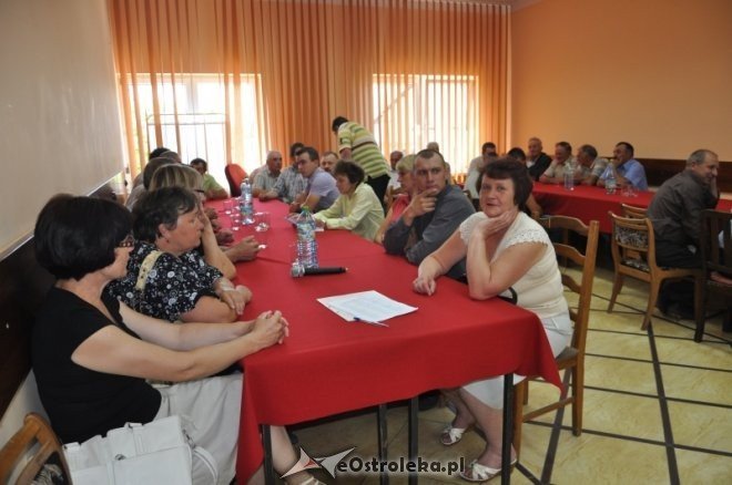 Ostra dyskusja podczas sesji rady gminy Czerwin [22.V.2012]  - zdjęcie #24 - eOstroleka.pl