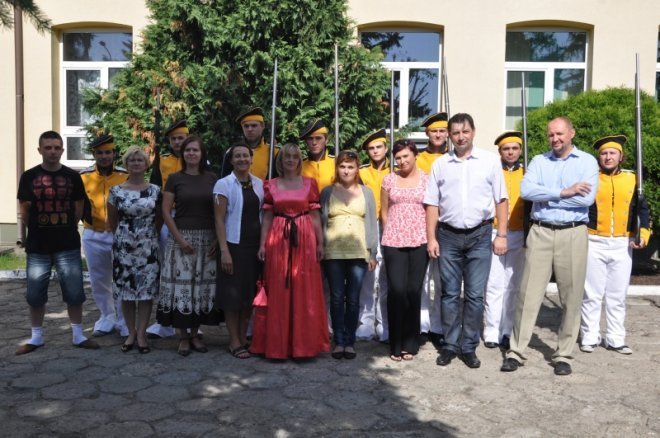 Nowa grupa rekonstrukcyjna w ZSZ 1 [23.V.2012] - zdjęcie #1 - eOstroleka.pl