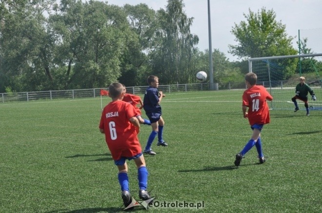 Mini Euro Ostrołęka 2012: Grecja (SP Łęg Starościński) – Rosja (SP Ołdaki) 1:8 [23.05.2012p - zdjęcie #4 - eOstroleka.pl