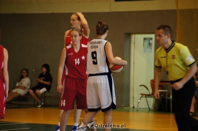 MP Kobiet U-16: MUKS Unia Basket Ostrołęka - TS Wisła Kraków [24.05.2012] - zdjęcie #8 - eOstroleka.pl