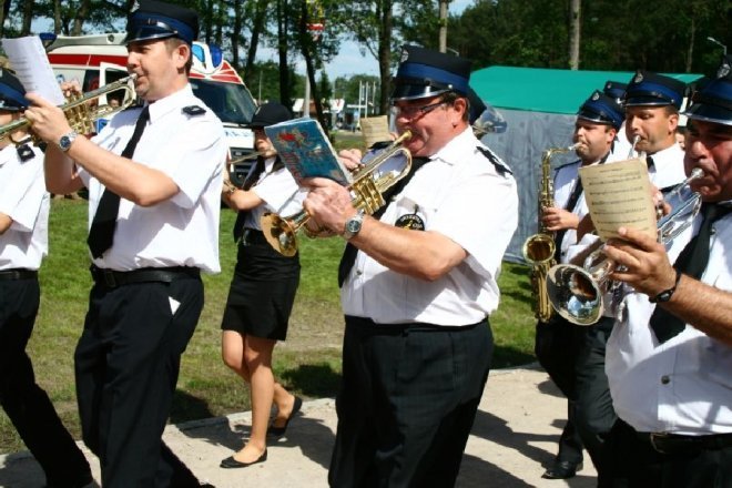 181 rocznica Bitwy pod Ostrołęką: Mauzoleum poległych w bitwie oficjalnie otwarte [26.V.2012] - zdjęcie #74 - eOstroleka.pl