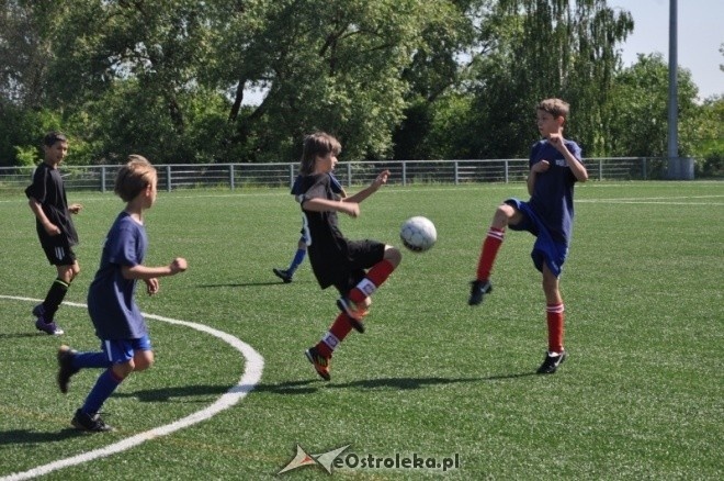 Mini Euro Ostrołęka 2012: Francja (SP 3 O-ka II) - Anglia (SP 5 O-ka) 3:6 [28.05.2012] - zdjęcie #27 - eOstroleka.pl