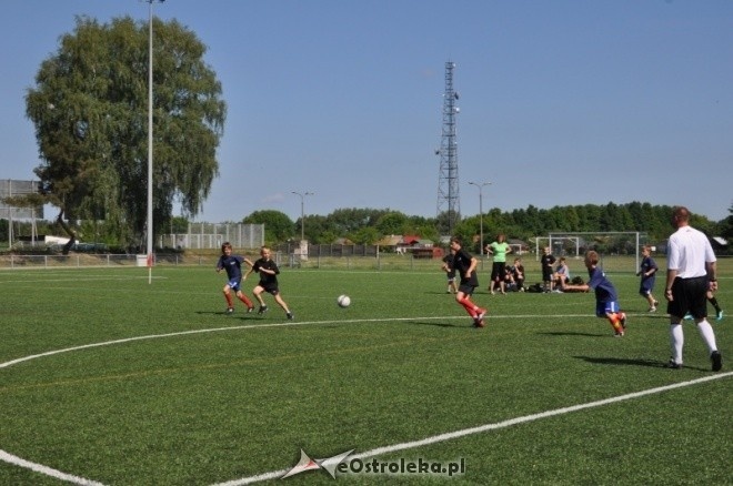 Mini Euro Ostrołęka 2012: Francja (SP 3 O-ka II) - Anglia (SP 5 O-ka) 3:6 [28.05.2012] - zdjęcie #20 - eOstroleka.pl