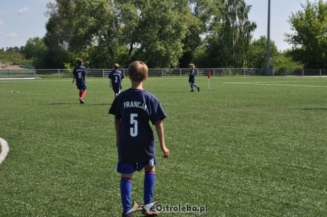 Mini Euro Ostrołęka 2012: Francja (SP 3 O-ka II) - Anglia (SP 5 O-ka) 3:6 [28.05.2012] - zdjęcie #8 - eOstroleka.pl