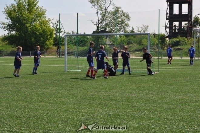 Mini Euro Ostrołęka 2012: Francja (SP 3 O-ka II) - Anglia (SP 5 O-ka) 3:6 [28.05.2012] - zdjęcie #5 - eOstroleka.pl
