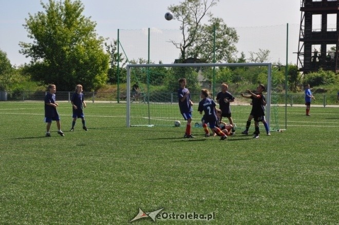 Mini Euro Ostrołęka 2012: Francja (SP 3 O-ka II) - Anglia (SP 5 O-ka) 3:6 [28.05.2012] - zdjęcie #4 - eOstroleka.pl