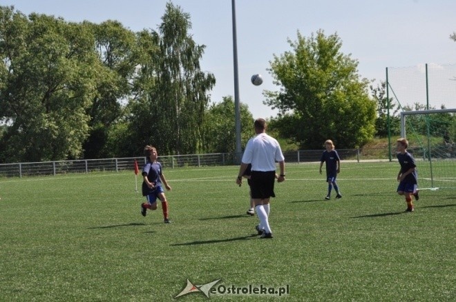Mini Euro Ostrołęka 2012: Francja (SP 3 O-ka II) - Anglia (SP 5 O-ka) 3:6 [28.05.2012] - zdjęcie #3 - eOstroleka.pl