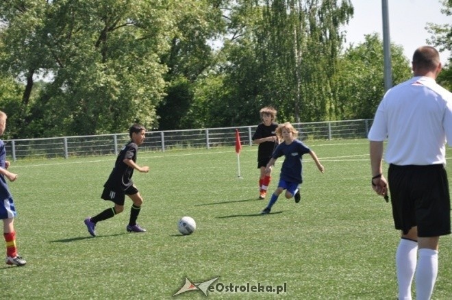 Mini Euro Ostrołęka 2012: Francja (SP 3 O-ka II) - Anglia (SP 5 O-ka) 3:6 [28.05.2012] - zdjęcie #2 - eOstroleka.pl