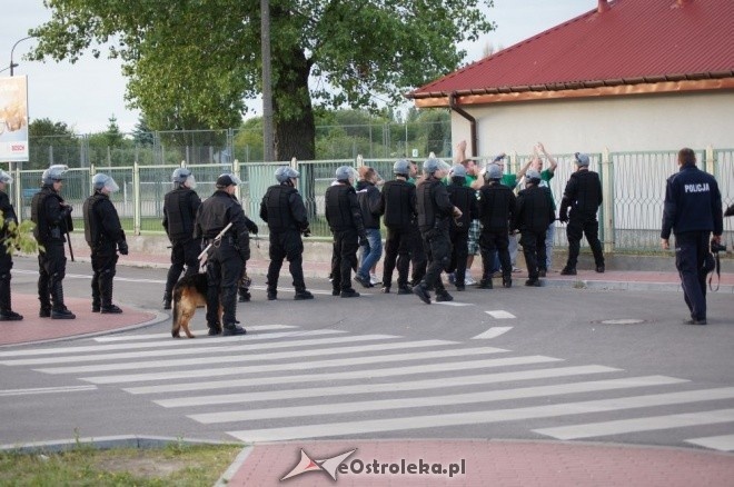 Stadion zamknięty dla kibiców: Narew Ostrołęka - Radomiak Radom 0:5 [30.05.2012] - zdjęcie #5 - eOstroleka.pl