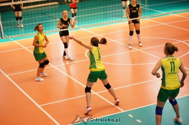 Powiatowy Turniej Siatkówki Młodziczek [03.06.2012] - zdjęcie #3 - eOstroleka.pl